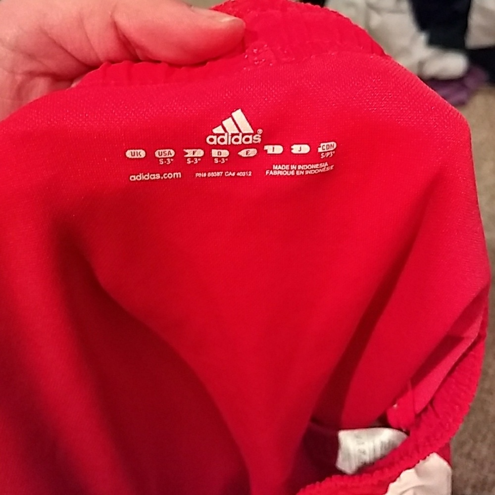 Shorts - Picture 3 of 3