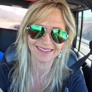 Meet your Posher, Liz mike