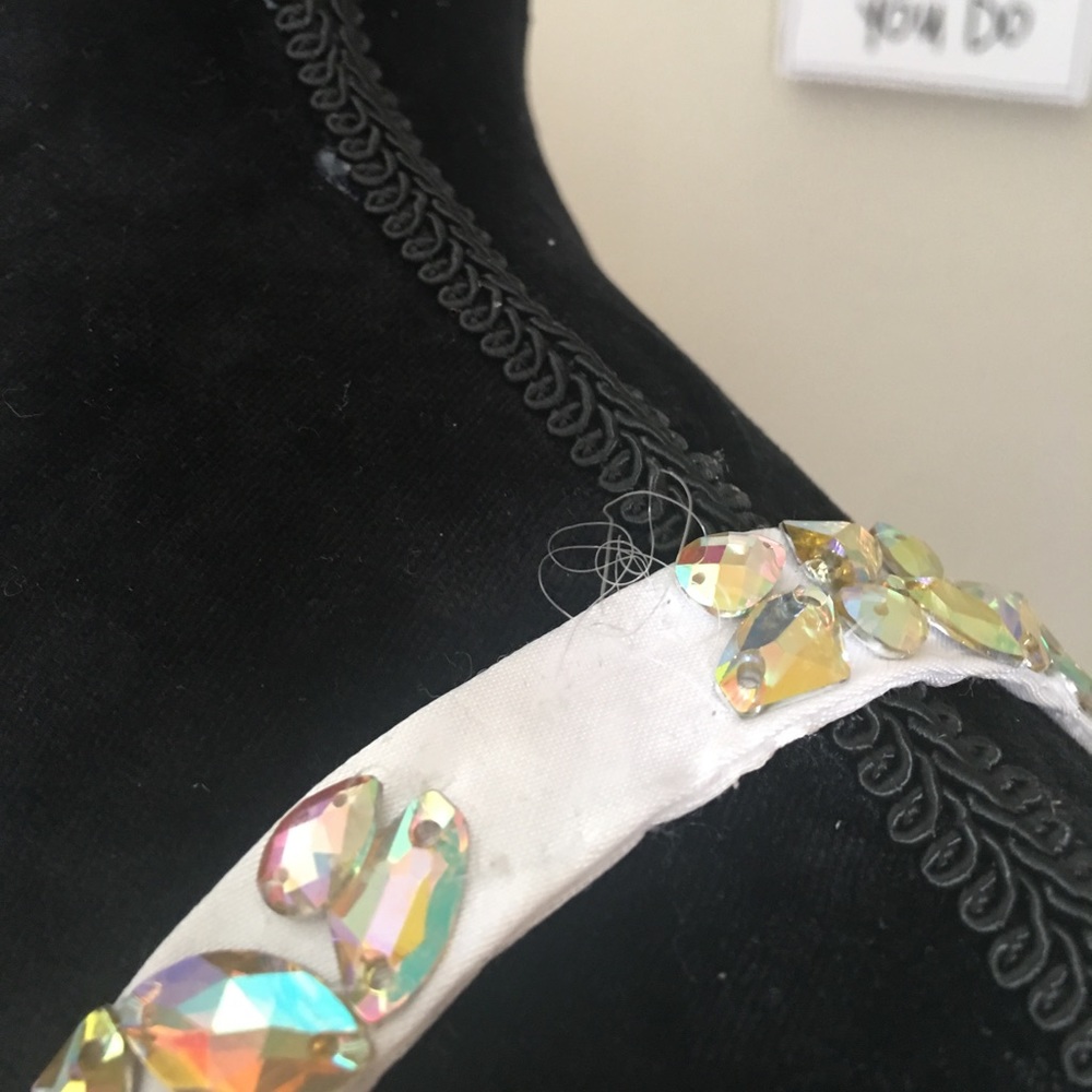 La Femme Homecoming Jeweled Dress Size 4 - Picture 8 of 8