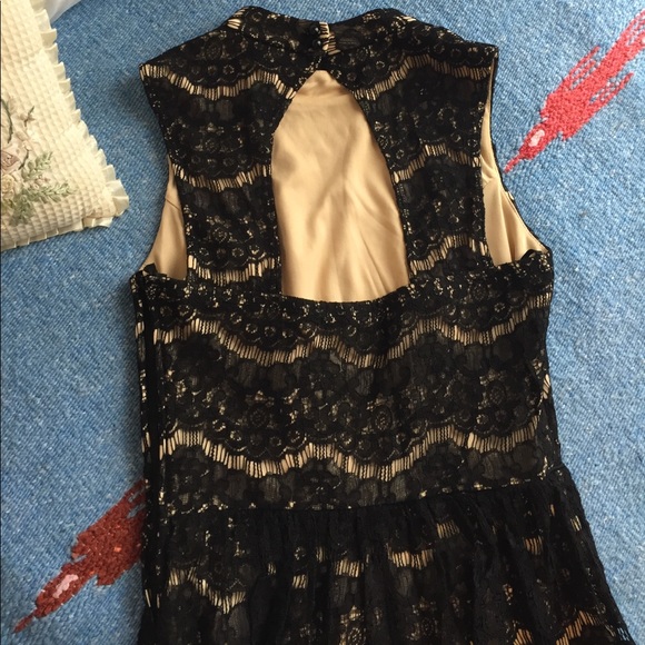 Lacy Black and Nude Dress - Picture 5 of 7