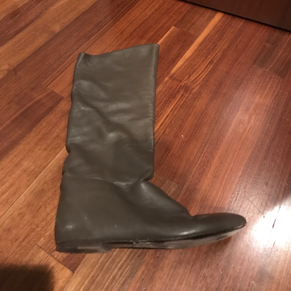 Olive boots
