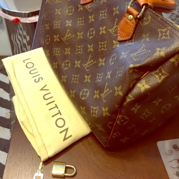 Louis Vuitton Handbags - Authentic LV Speedy 30