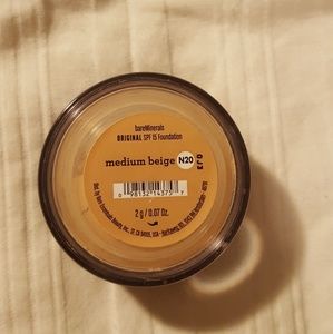Bareminerals foundation in medium beige