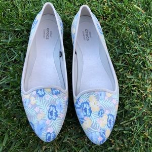 Brand New Croc Flats!!