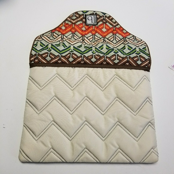 Cinda B Tablet Case - Picture 5 of 6