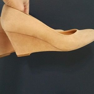 Ladies shoes