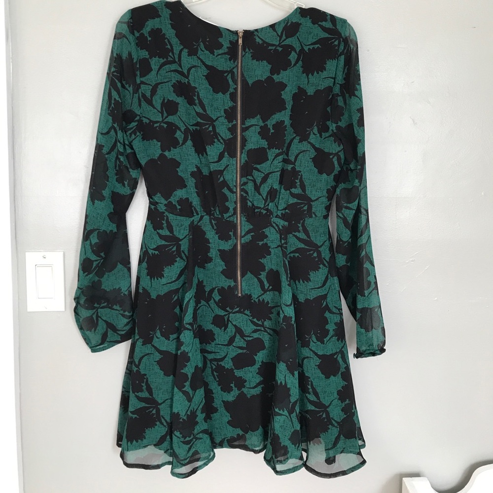 Chiffon lined dress - Picture 3 of 3
