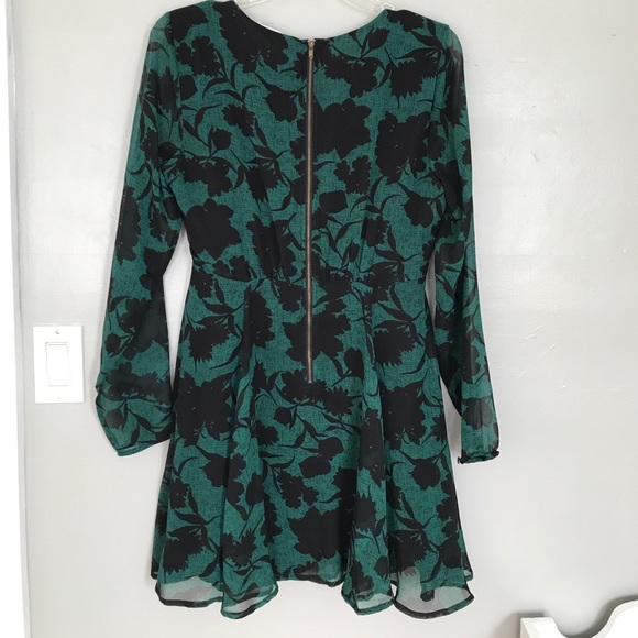 Chiffon lined dress - Picture 3 of 3