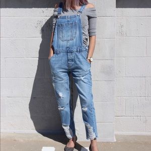 Zara jean overalls size Small