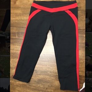 Fabletics capri yoga pants
