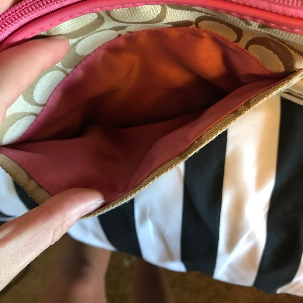 Coach Crossbody - Picture 5 of 6