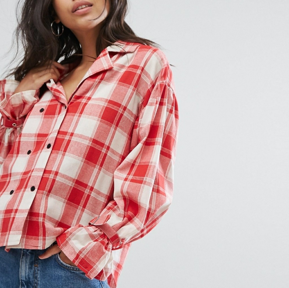 🔶️🔶️SOLD!!🔶️🔶️ PrettyLittleThing Check Shirt