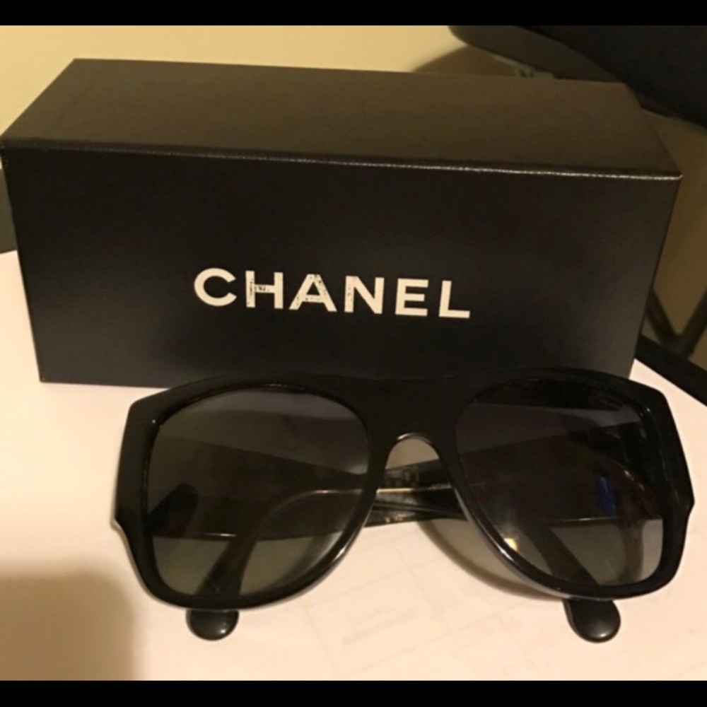 Authentic Chanel polarized sunglasses