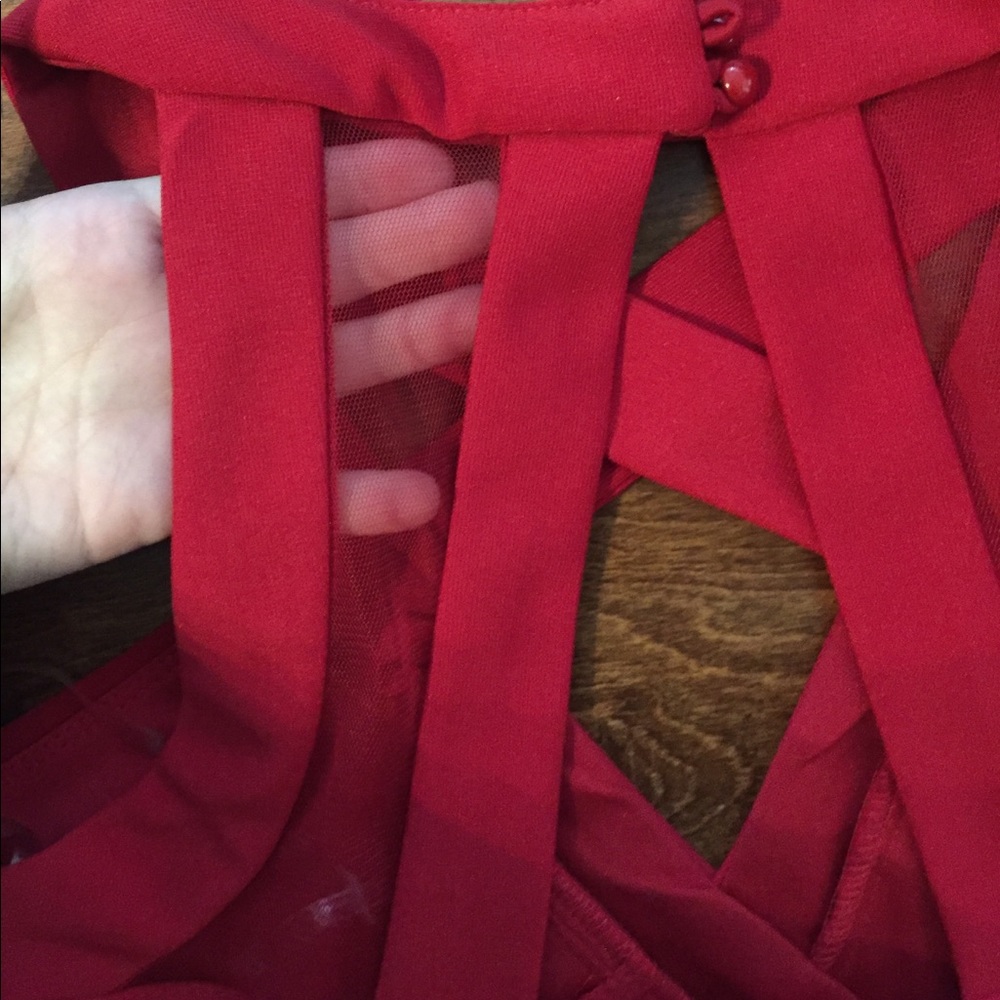 Red Dress - Picture 4 of 5