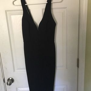 Black bodycon dress