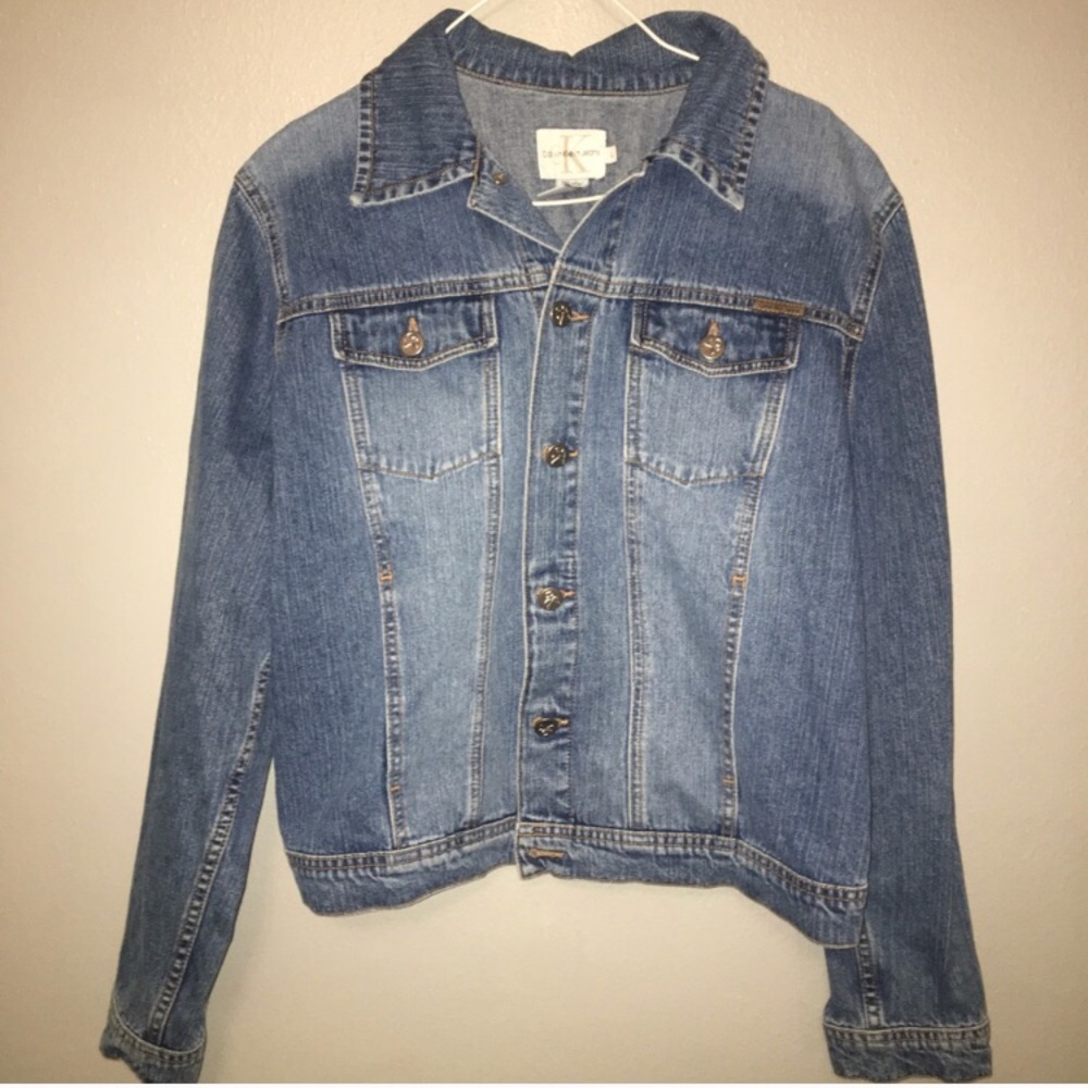 Super cute Jean jacket!
