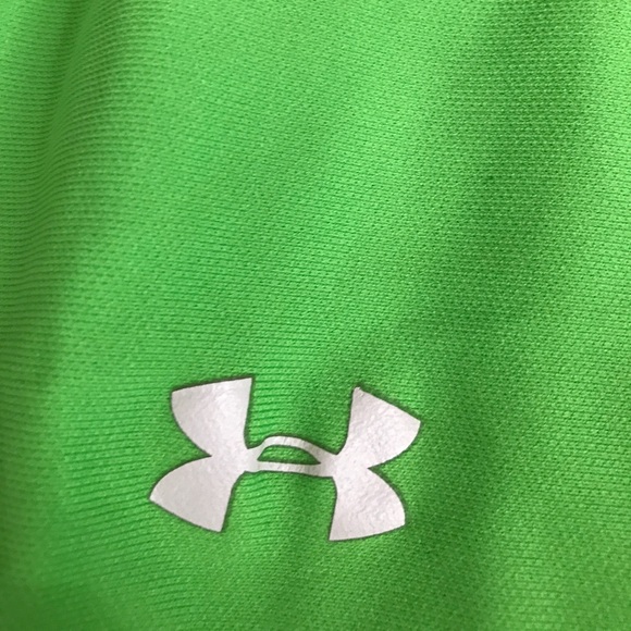 Shorts - Picture 2 of 3