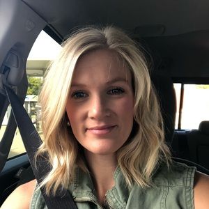 Meet your Posher, Kelly