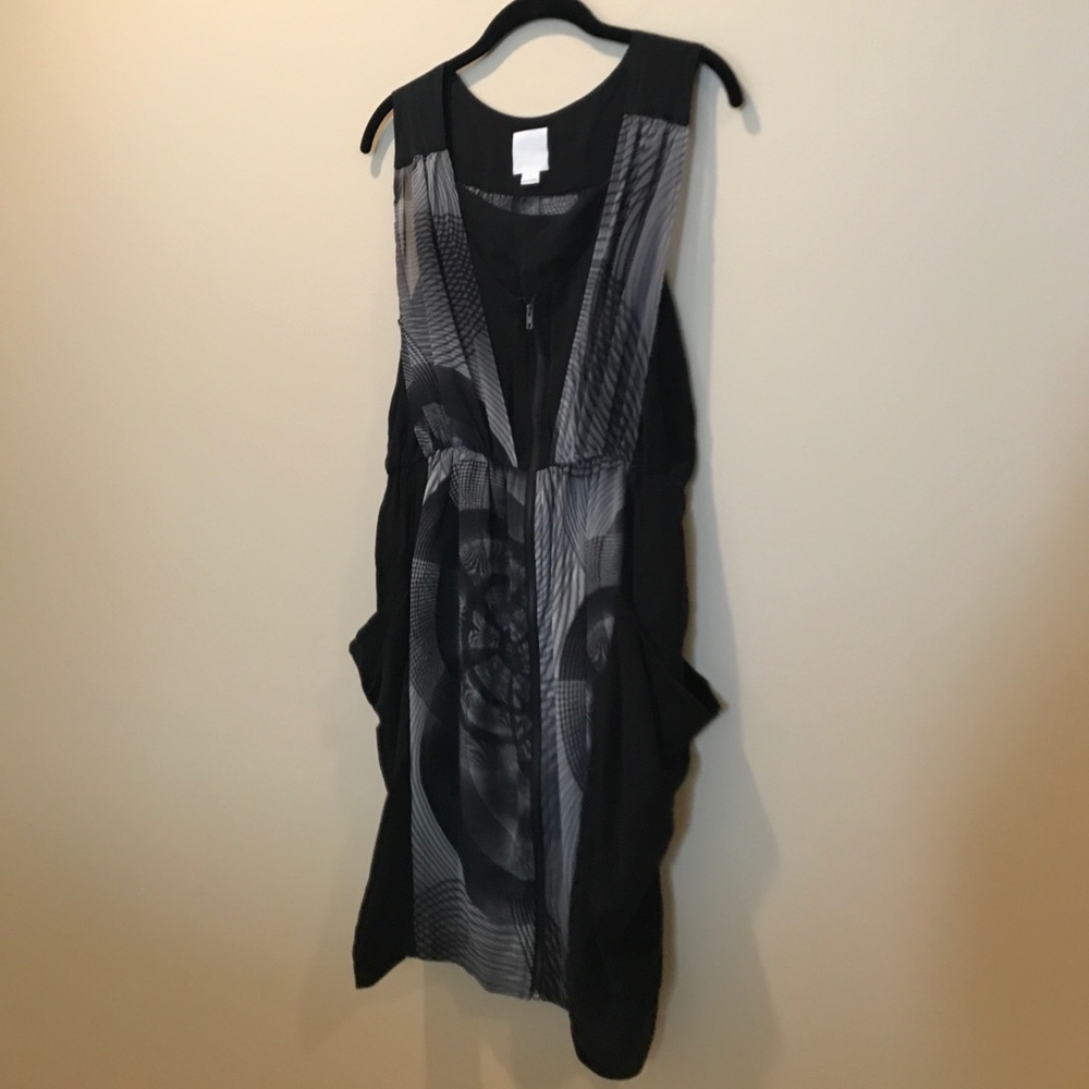 Line & Dot Tank Dress With Zipper