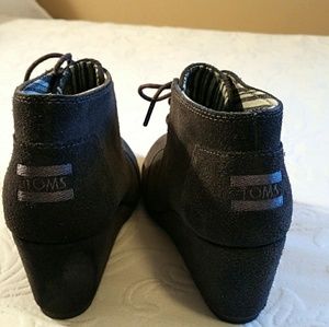 Toms grey suede wedge shoes