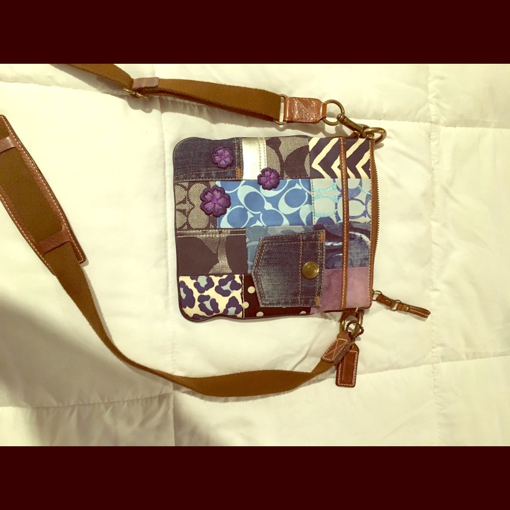 Authentic coach cross body