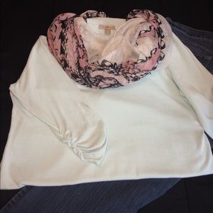 Roz&Ali 1XL Pale Blue Sweater w/ textured sleeves