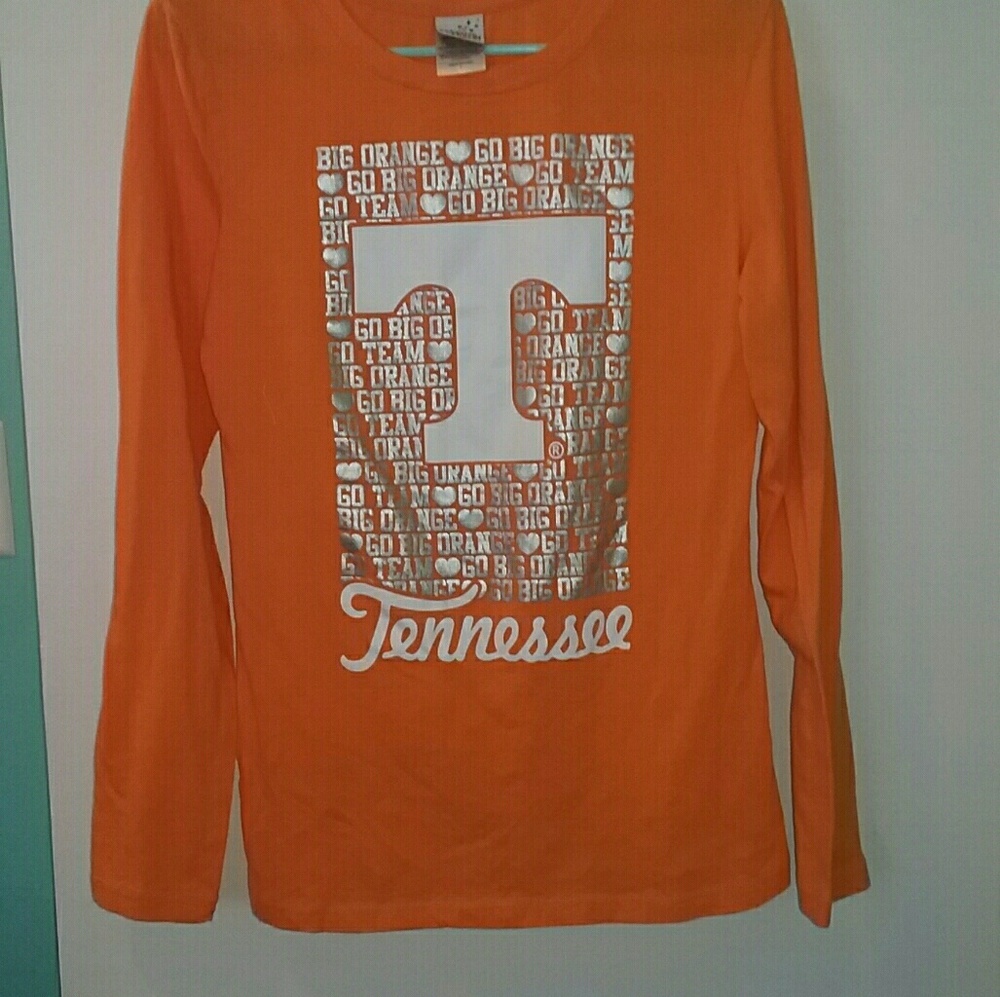 Long sleeve tee