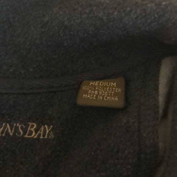 Tan fleece vest. Perfect for layering. worn twice. - Picture 3 of 3