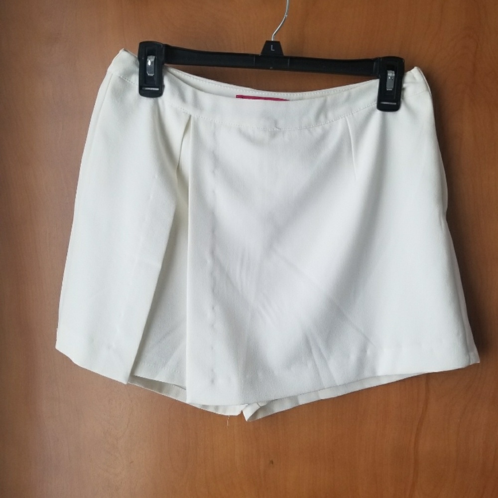 Skort