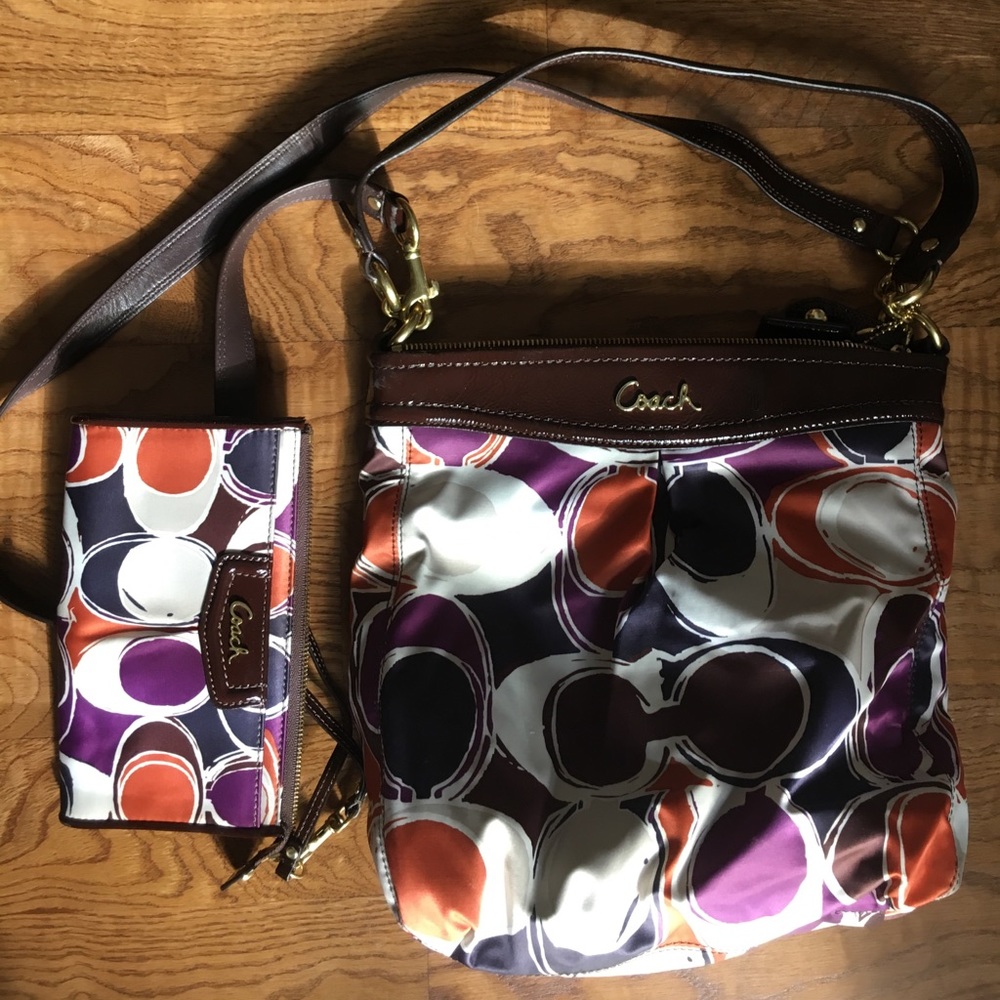 Coach cross body bag with matching wallet