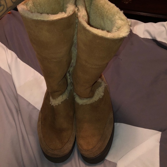 ⛄️⛈❄️ Uggs ☔️💨☃️ - Picture 2 of 4