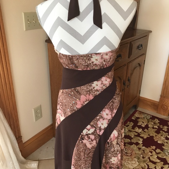 Dress - Picture 3 of 3