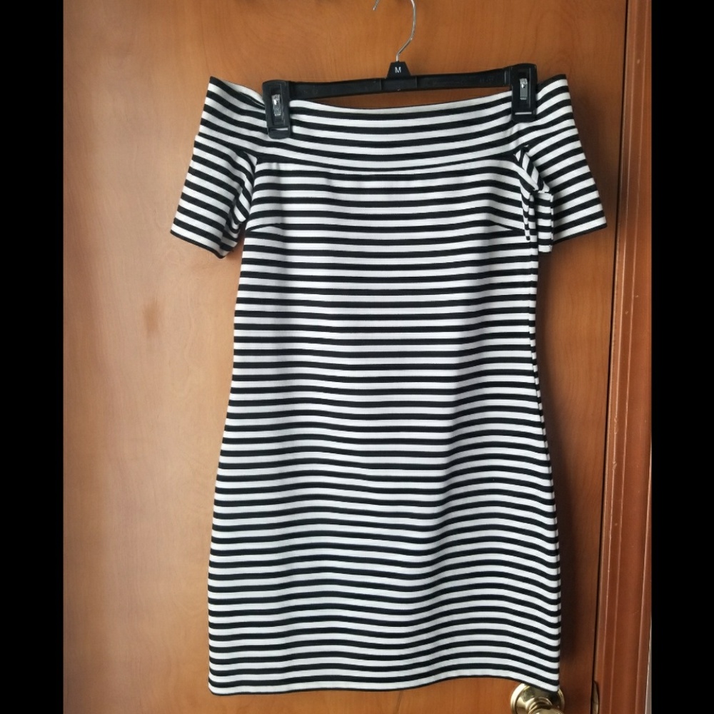 Off shoulder stripped dress