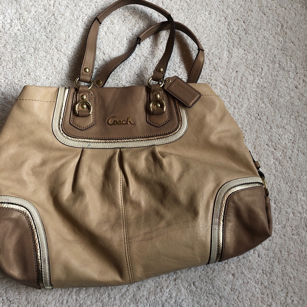 Coach hand bag