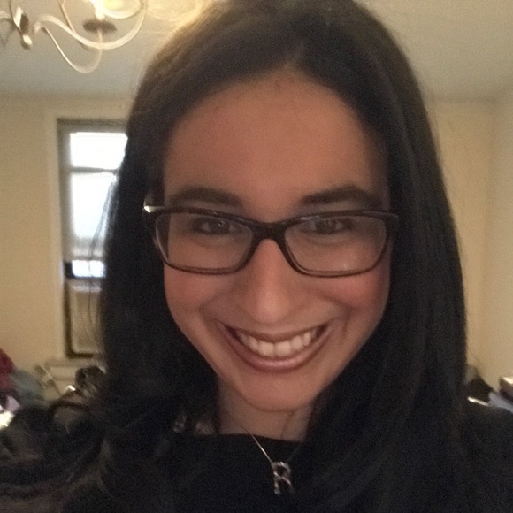 Meet your Posher, Rachel - Picture 2 of 2