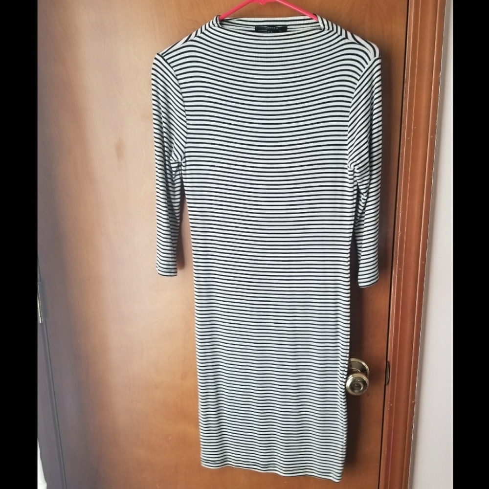 Stripped midi dress