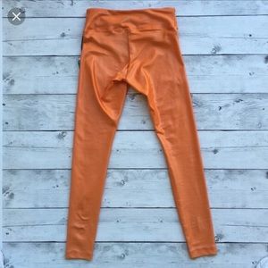 Koral Cropped yoga/ barre leggings! Size XS