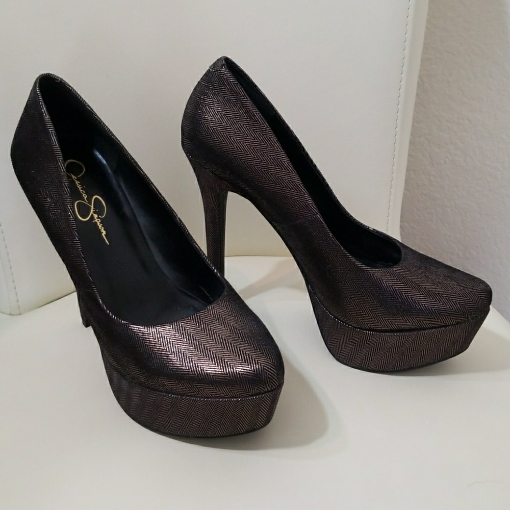 Bronze herringbone mettalic heels