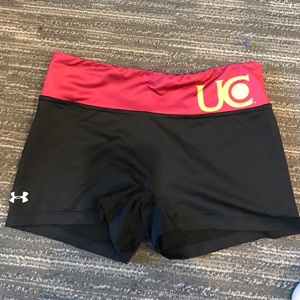 black w/red under armour spanks