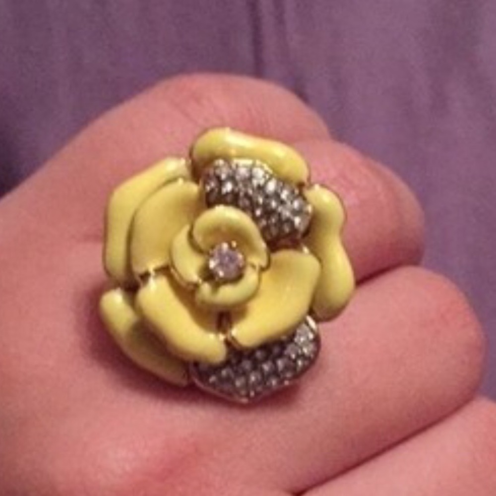 Juicy Couture yellow flower ring