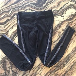Black leggings w sparkles