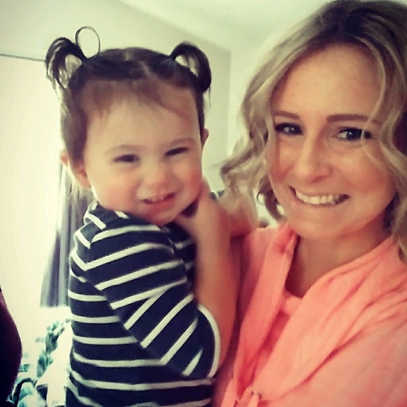 Meet your Posher, Jillian - Picture 1 of 1