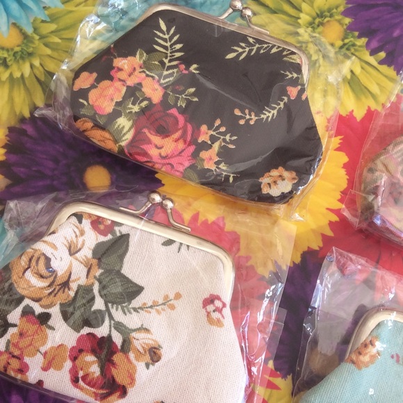 MINI COIN PURSE - Picture 3 of 7