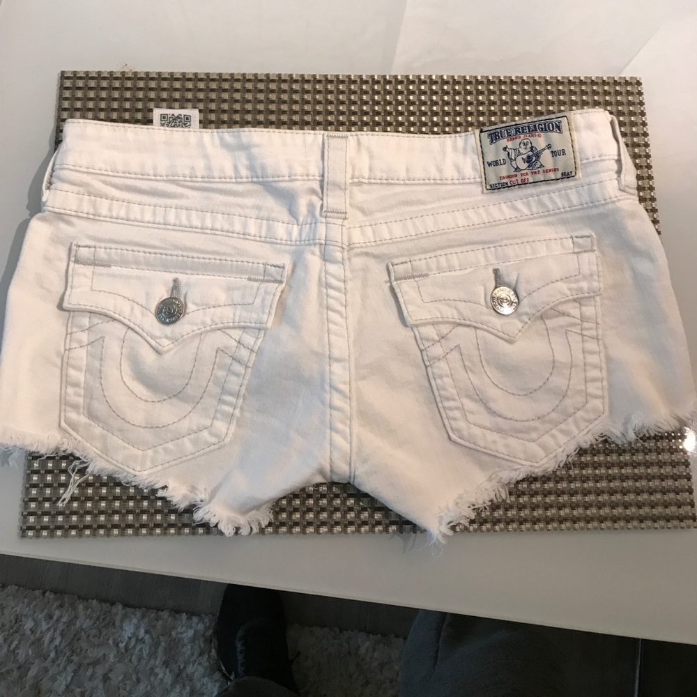 True religion Jean shorts size 28
