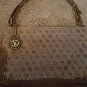 Dooney & Bourke purse