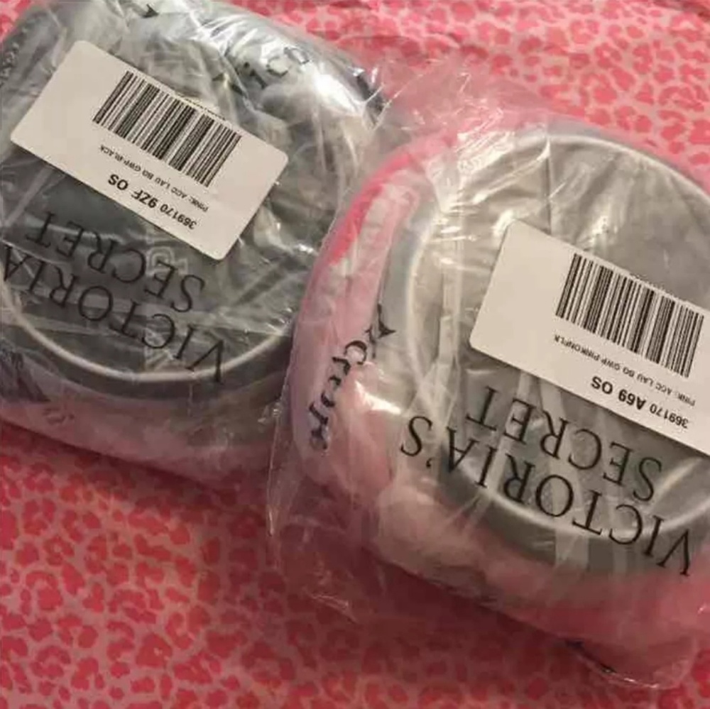 VS PINK LAUNDRY BASKET