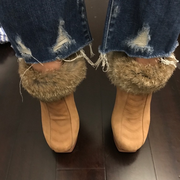 YSL Tribute Boots with Rabbit Fur trim - Picture 6 of 8