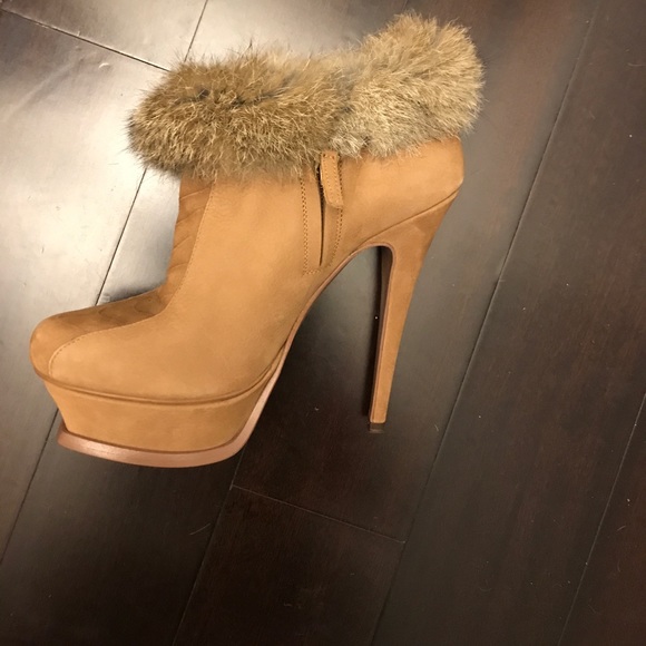 YSL Tribute Boots with Rabbit Fur trim - Picture 2 of 8