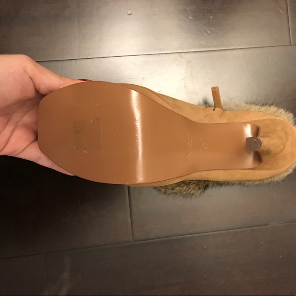 YSL Tribute Boots with Rabbit Fur trim - Picture 3 of 8