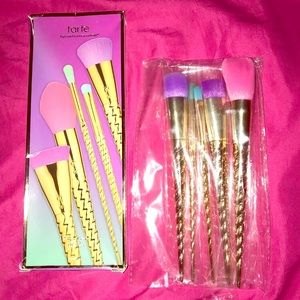 Tarte unicorn brush
